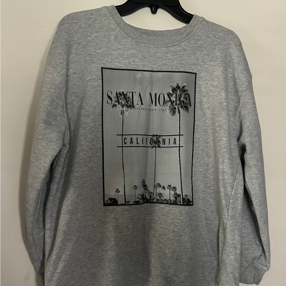 Sweatshirt